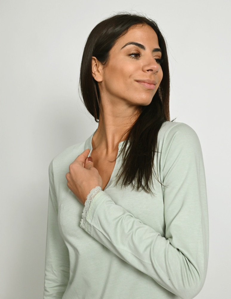 Pyjama femme à manches longues en...