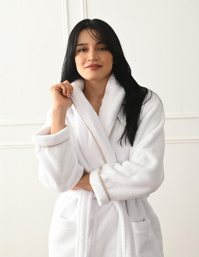 Peignoir mixte col chale avec bourdon...