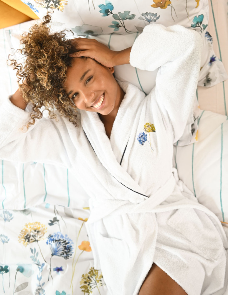 Peignoir brodé col châle 420 g/m² AGATHA