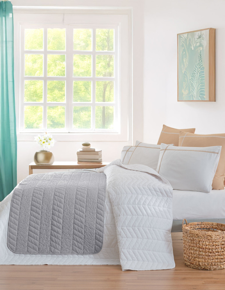 Chemin de lit en percale de coton...