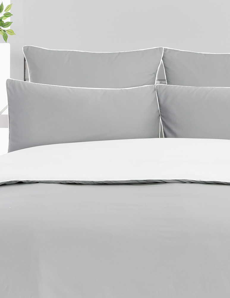 Lot de 2 taies en percale de coton...