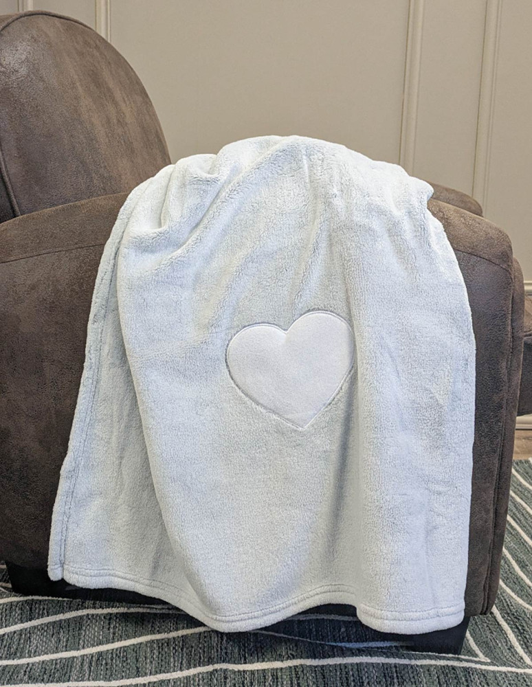 Plaid polaire brodé COEUR ANTARES