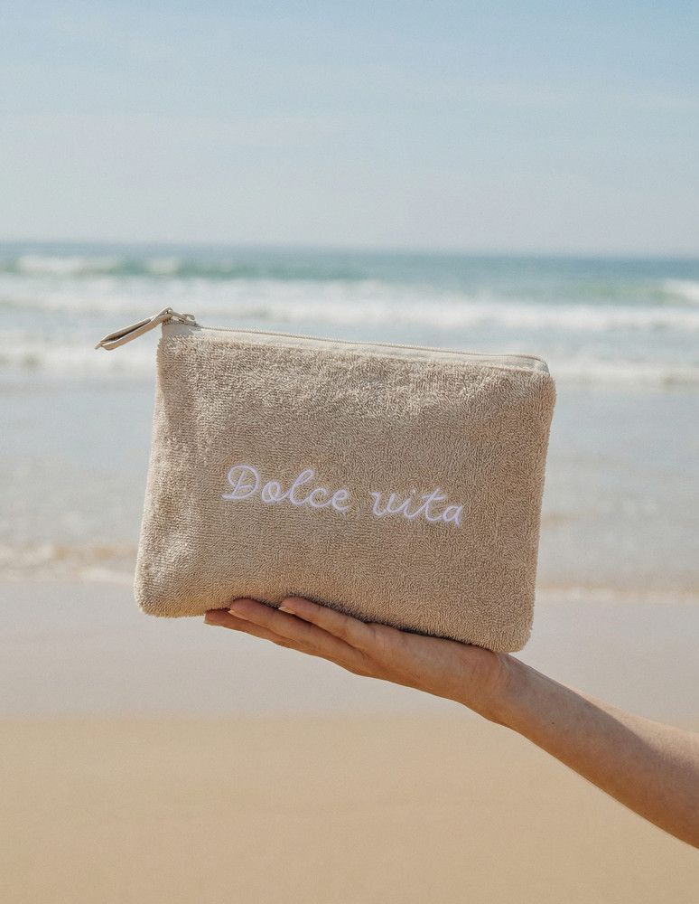 Trousse brodée BAHAMAS "DOLCE VITA"...