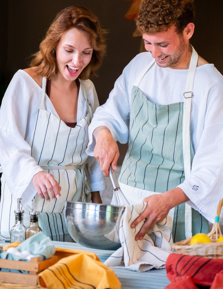 Tablier coton/lin à fines rayures...