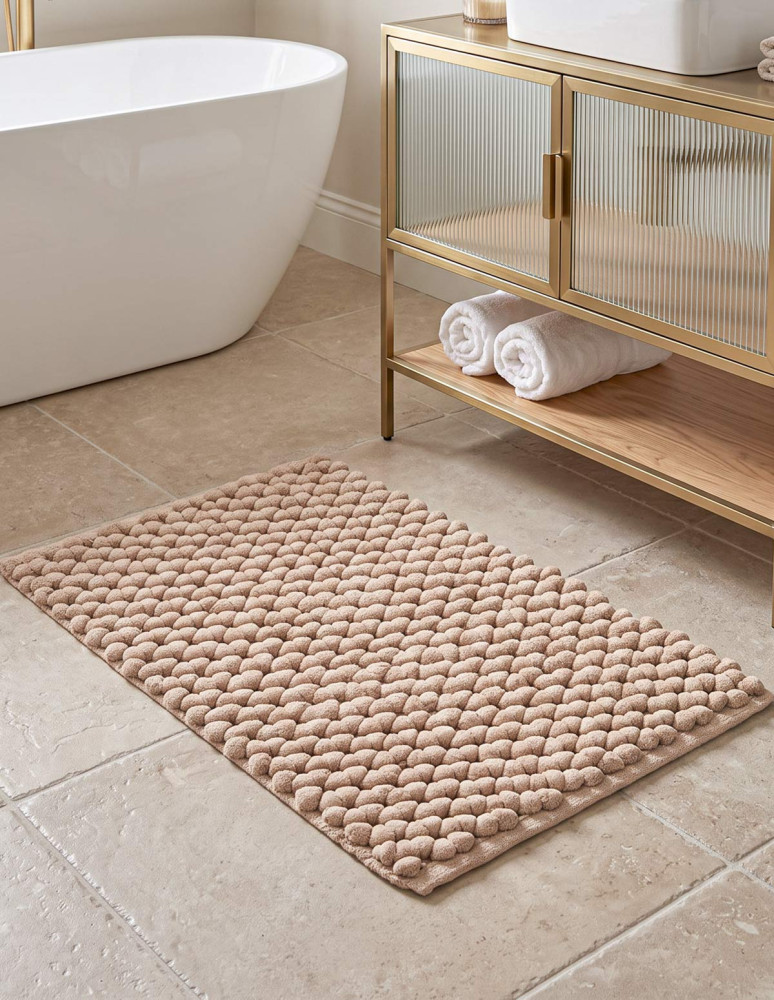 Tapis très épais 3500 g/m²...